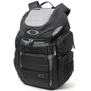 Oakley ENDURO 30L 2.0 fekete NS - Univerzális hátizsák